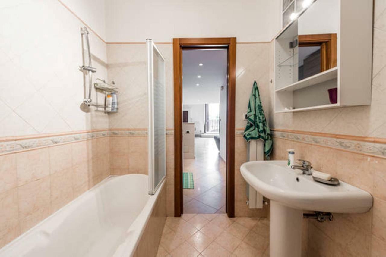 Nel Borgo Antico Villa โจวีนัซโซ ภายนอก รูปภาพ